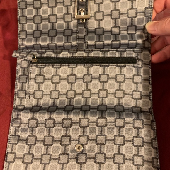 New Wallet Taupe gray color design. - Picture 6 of 6